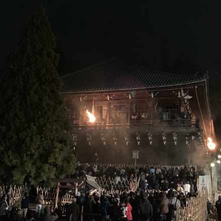 東大寺二月堂のお水取りで奈良を訪れました